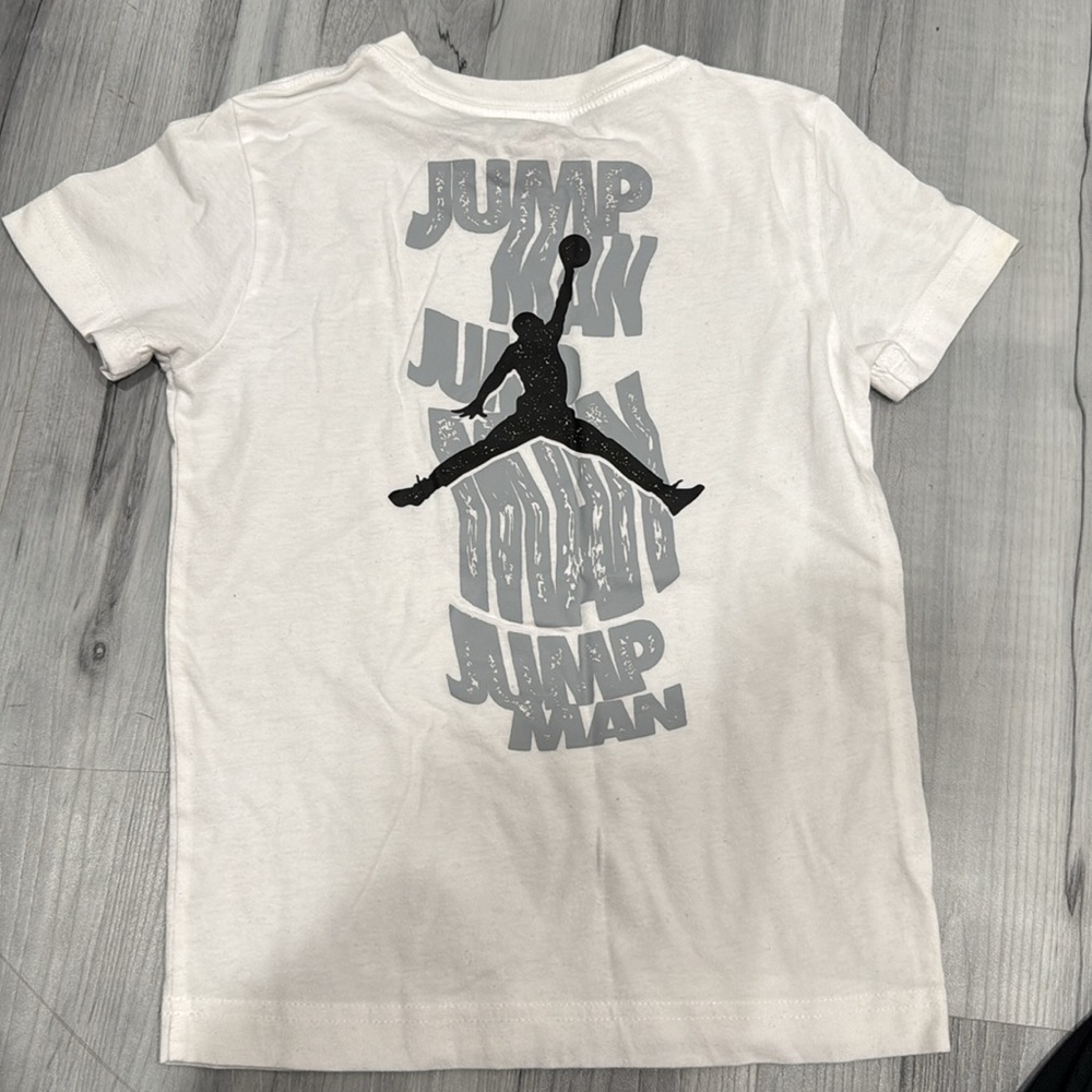 Jordan Set - Picture 2 of 3